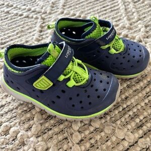 London Fog Mud Puppies from Pool to Play Sneaker Sandal Water Shoes size 7